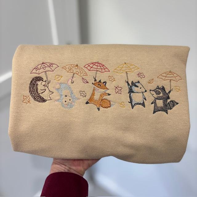 Embroidered Woodland Animals Sweatshirt: Medium 42” Chest